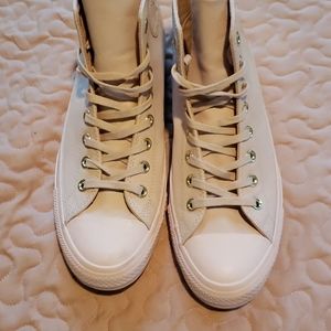 Converse Hightops Barely Rose 🌹 No Box